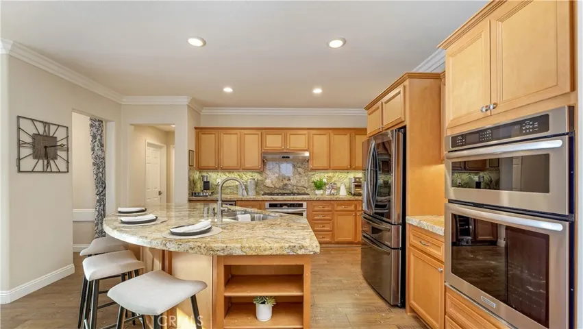 1557 Amberleaf, Costa Mesa, California 92626