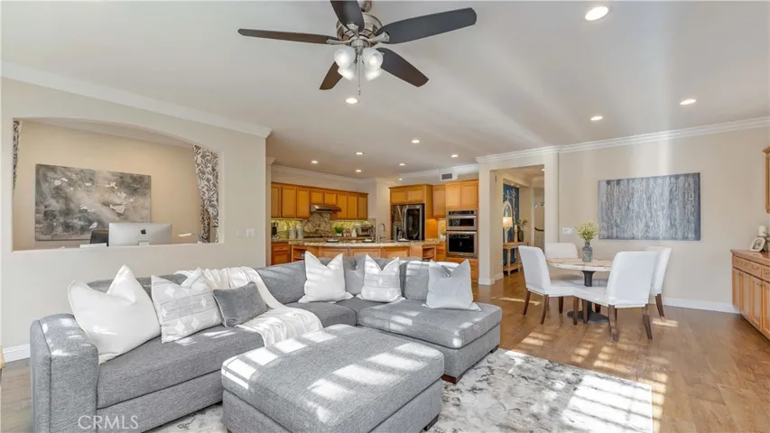 1557 Amberleaf, Costa Mesa, California 92626