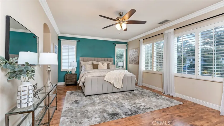 1557 Amberleaf, Costa Mesa, California 92626