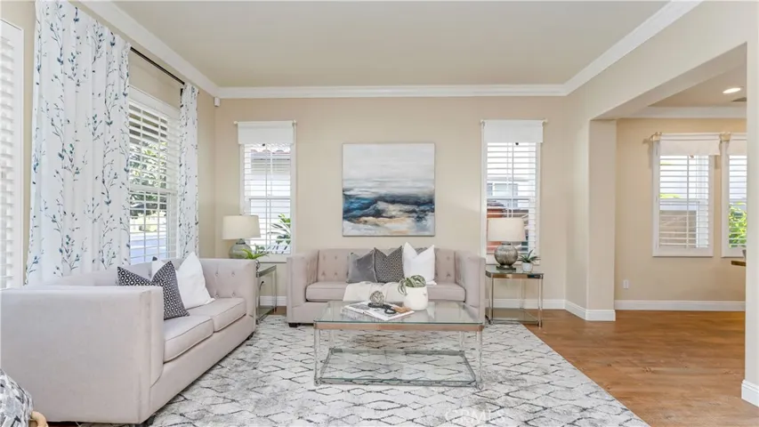 1557 Amberleaf, Costa Mesa, California 92626