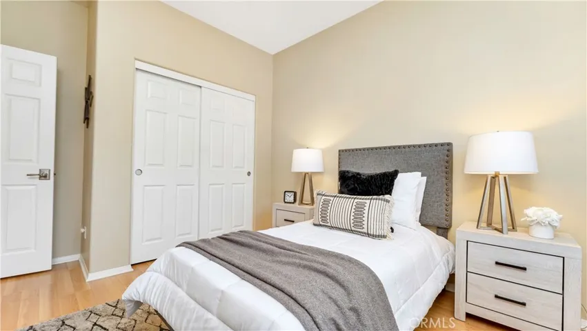 1557 Amberleaf, Costa Mesa, California 92626