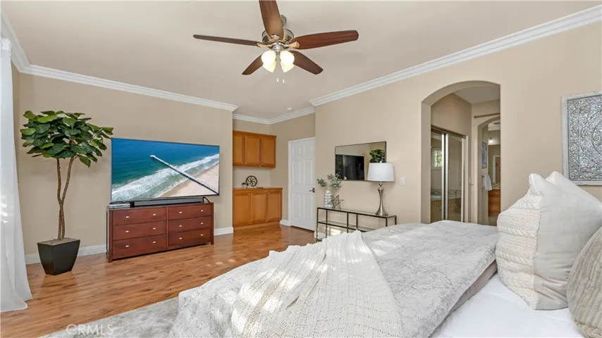 1557 Amberleaf, Costa Mesa, California 92626