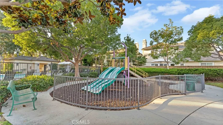 1557 Amberleaf, Costa Mesa, California 92626