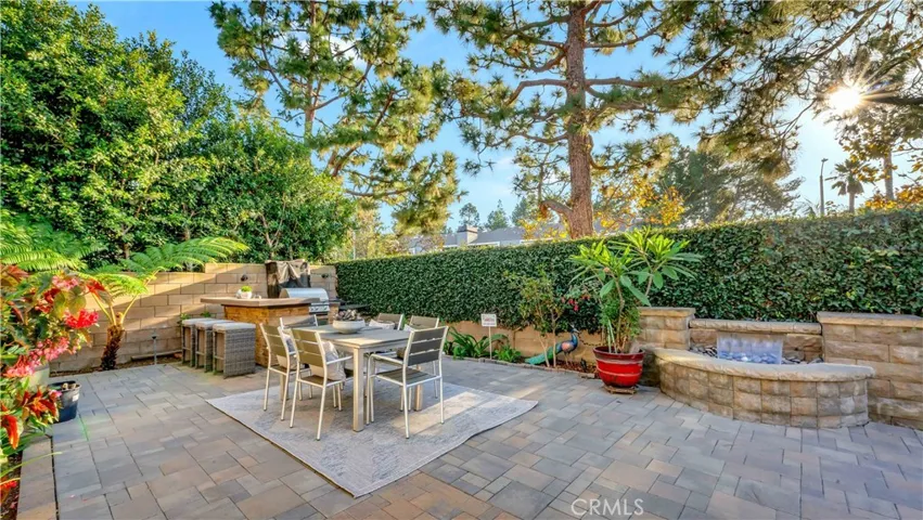 1557 Amberleaf, Costa Mesa, California 92626