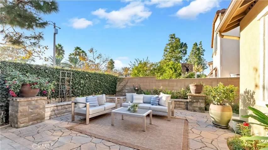 1557 Amberleaf, Costa Mesa, California 92626