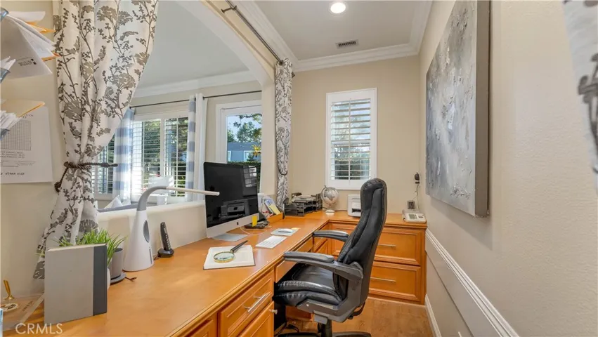 1557 Amberleaf, Costa Mesa, California 92626
