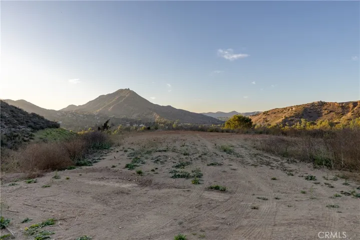 28660 Wagon Road, Agoura Hills, California 91301