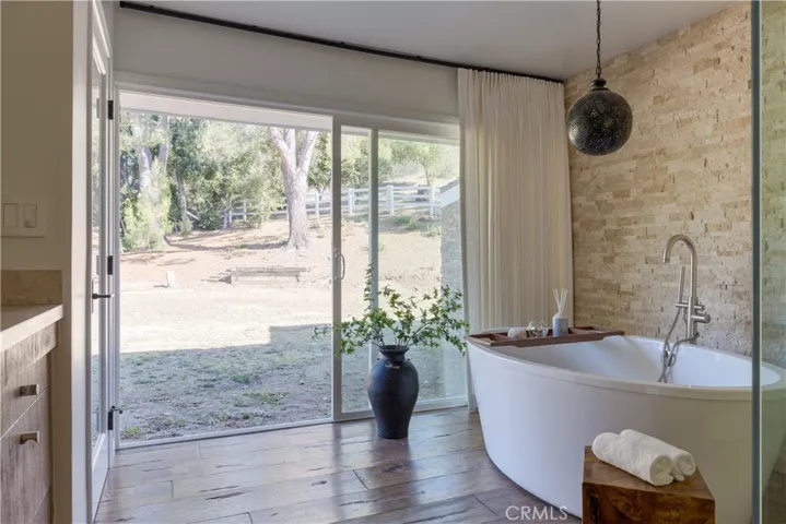 28660 Wagon Road, Agoura Hills, California 91301