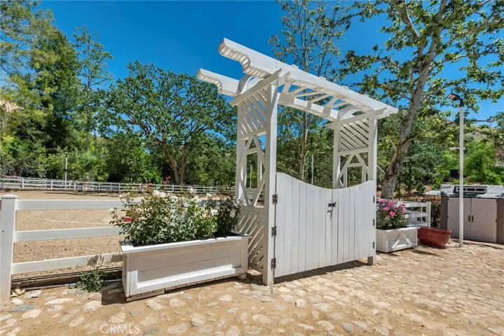 28660 Wagon Road, Agoura Hills, California 91301