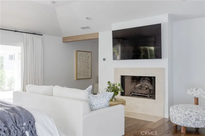28660 Wagon Road, Agoura Hills, California 91301