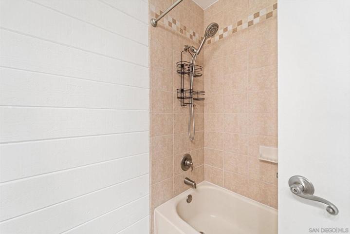 2365 Apricot Tree Ln, Spring Valley, California 91977
