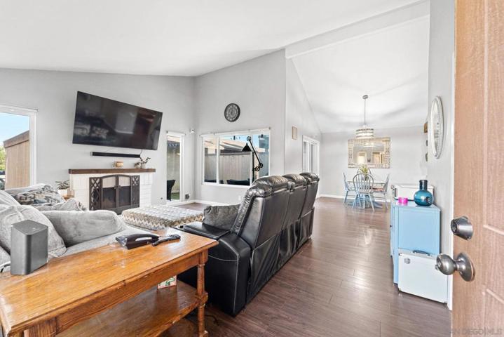 2365 Apricot Tree Ln, Spring Valley, California 91977