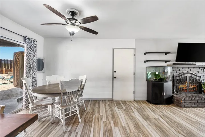 15715 E Avenue Q1, Palmdale, California 93591