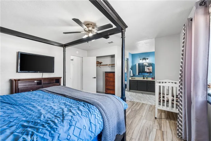15715 E Avenue Q1, Palmdale, California 93591