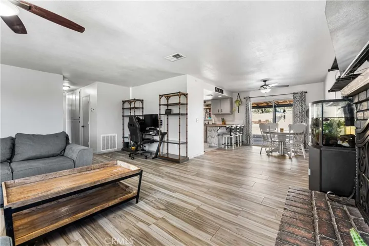15715 E Avenue Q1, Palmdale, California 93591