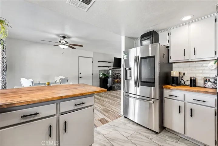 15715 E Avenue Q1, Palmdale, California 93591
