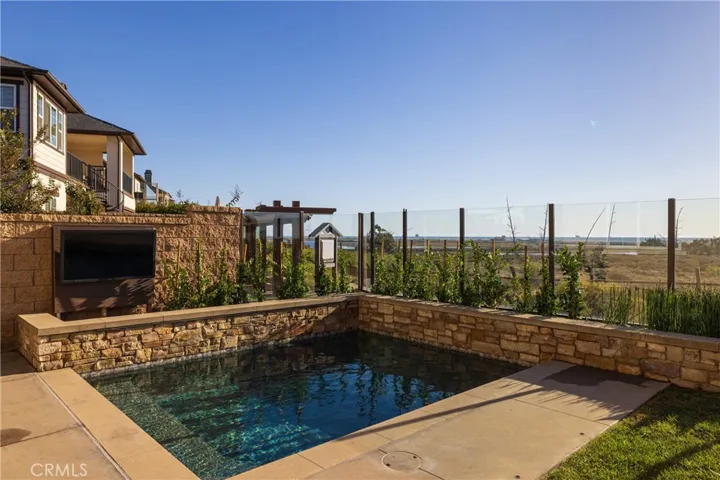 4692 Oceanridge Drive, Huntington Beach, California 92649