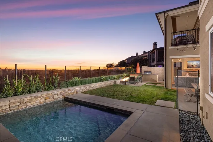4692 Oceanridge Drive, Huntington Beach, California 92649
