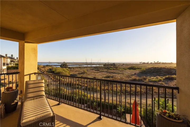 4692 Oceanridge Drive, Huntington Beach, California 92649