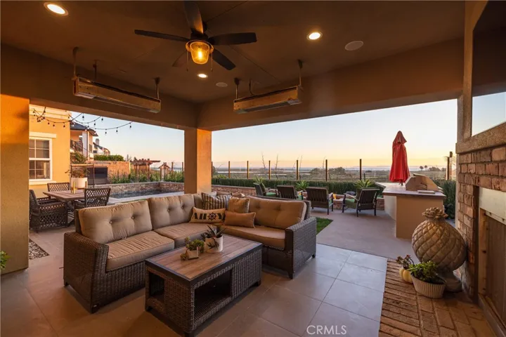 4692 Oceanridge Drive, Huntington Beach, California 92649