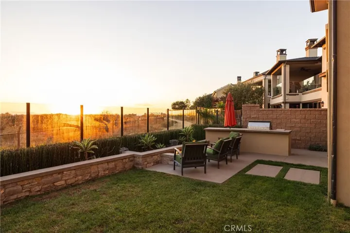 4692 Oceanridge Drive, Huntington Beach, California 92649