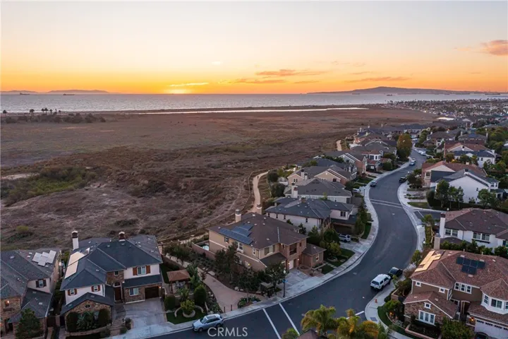 4692 Oceanridge Drive, Huntington Beach, California 92649