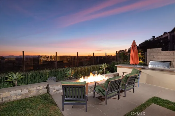 4692 Oceanridge Drive, Huntington Beach, California 92649