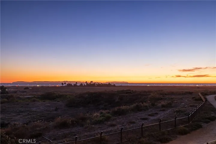 4692 Oceanridge Drive, Huntington Beach, California 92649