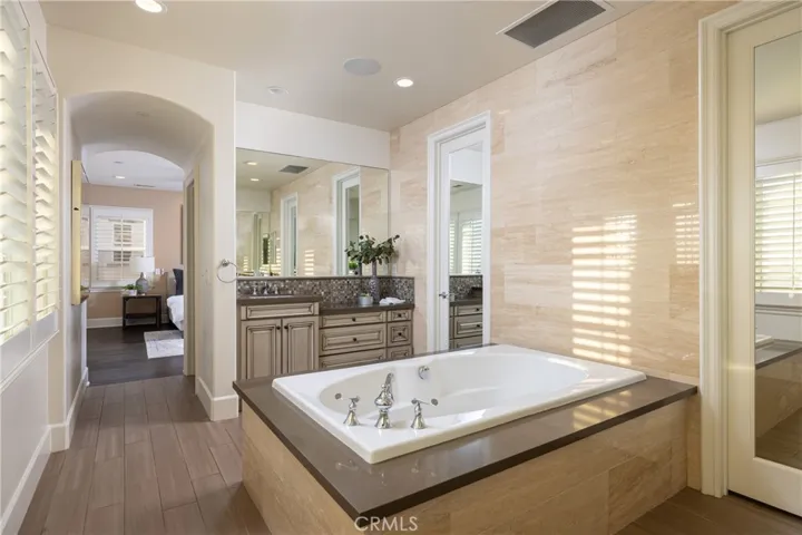 4692 Oceanridge Drive, Huntington Beach, California 92649