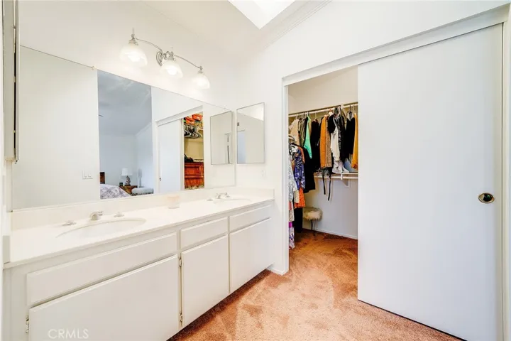 25424 Hampton Place, Saugus, California 91350