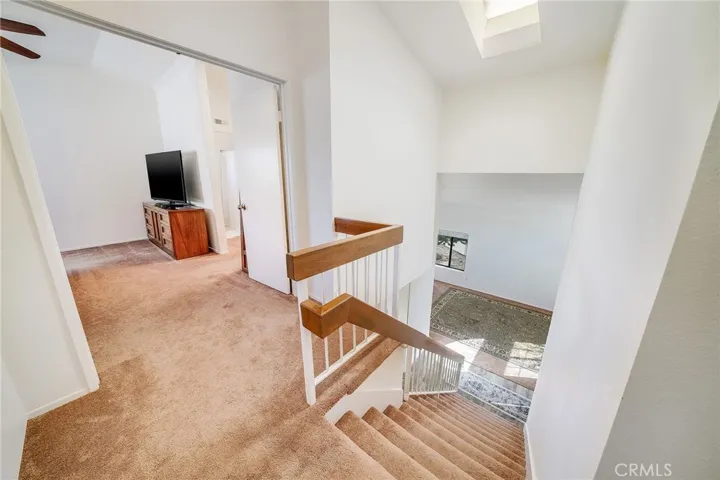 25424 Hampton Place, Saugus, California 91350
