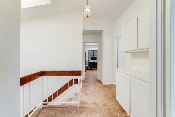 25424 Hampton Place, Saugus, California 91350