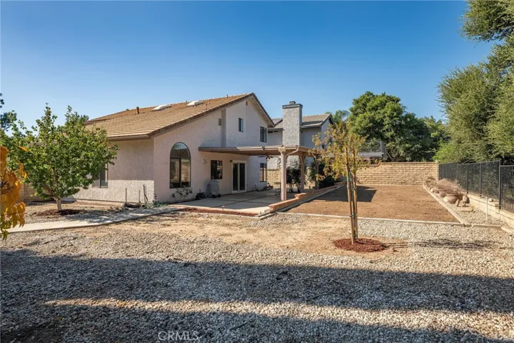 25424 Hampton Place, Saugus, California 91350