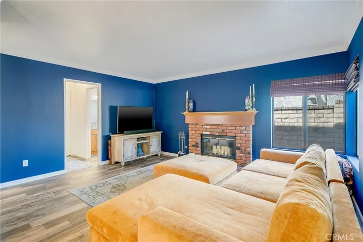25424 Hampton Place, Saugus, California 91350