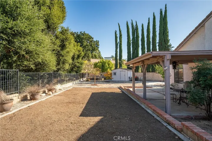 25424 Hampton Place, Saugus, California 91350