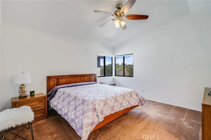25424 Hampton Place, Saugus, California 91350