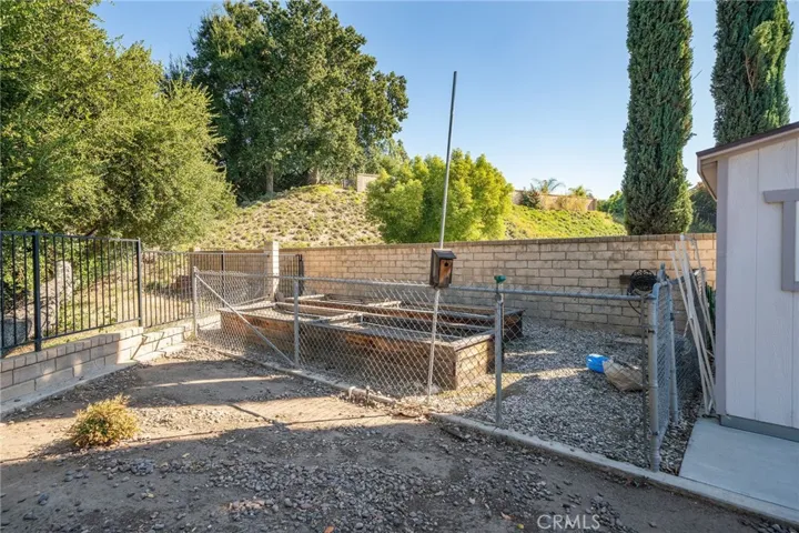 25424 Hampton Place, Saugus, California 91350