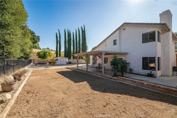 25424 Hampton Place, Saugus, California 91350