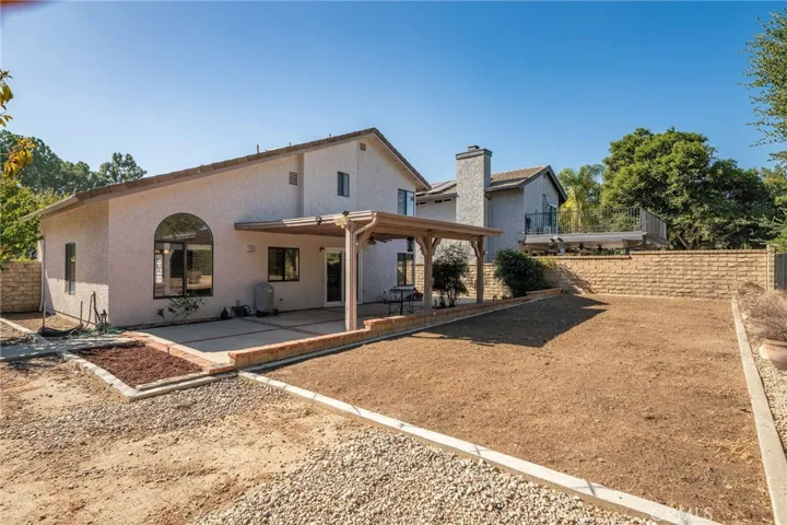 25424 Hampton Place, Saugus, California 91350