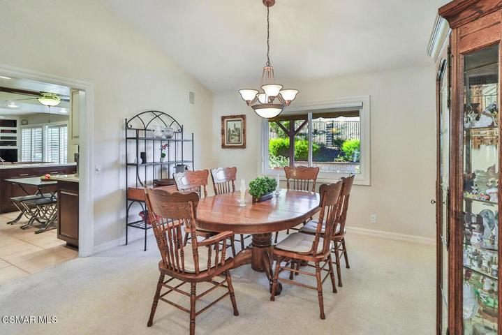 bLiving and Dining4