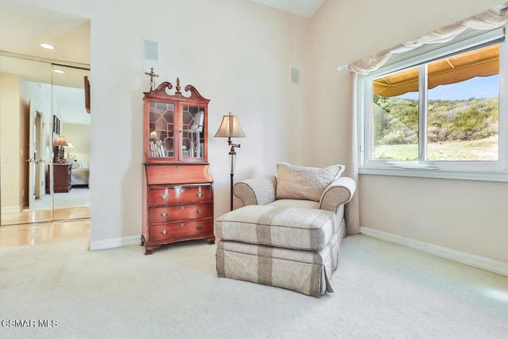 mPrimary Bedroom Suite4