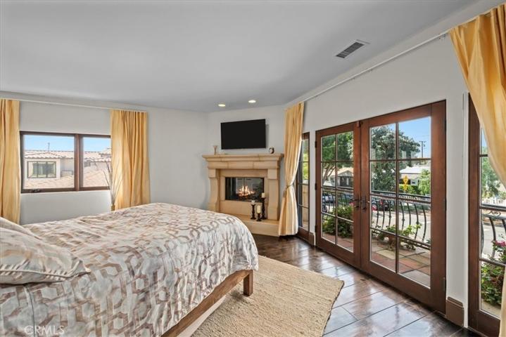 728 Avenue C, Redondo Beach, California 90277