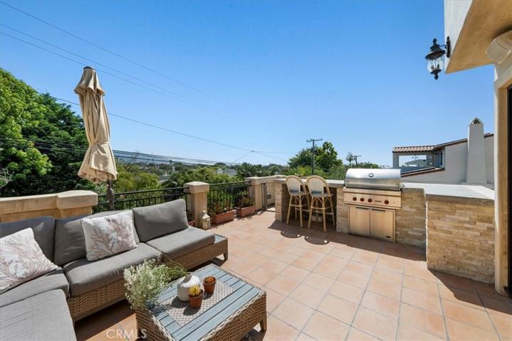 728 Avenue C, Redondo Beach, California 90277