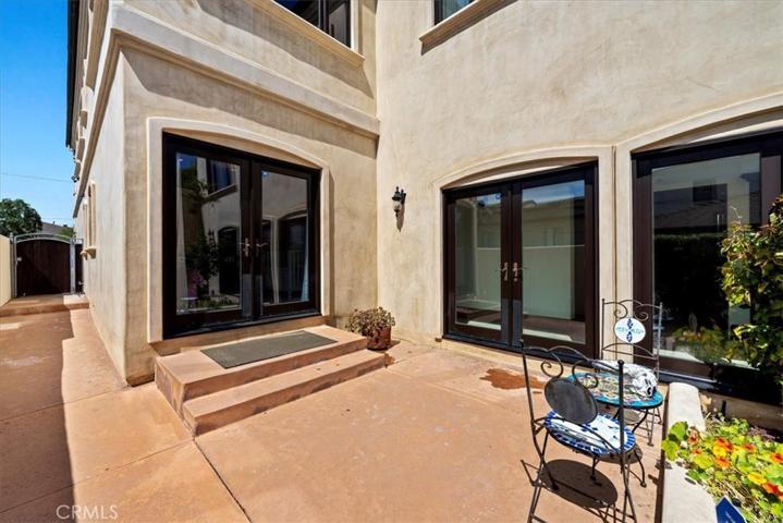 728 Avenue C, Redondo Beach, California 90277