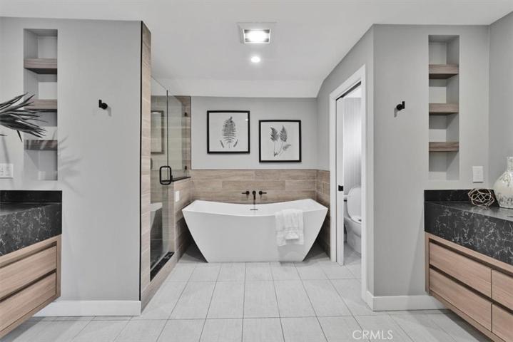 19451 Surfdale Lane, Huntington Beach, California 92648