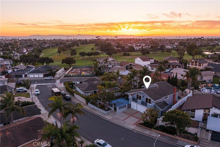 19451 Surfdale Lane, Huntington Beach, California 92648