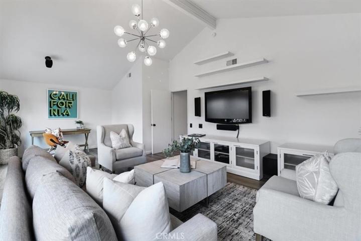 19451 Surfdale Lane, Huntington Beach, California 92648