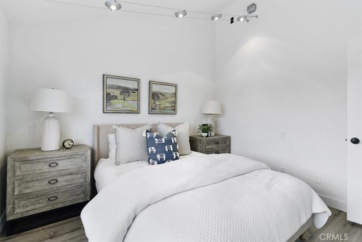 19451 Surfdale Lane, Huntington Beach, California 92648