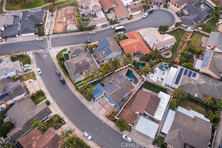 19451 Surfdale Lane, Huntington Beach, California 92648