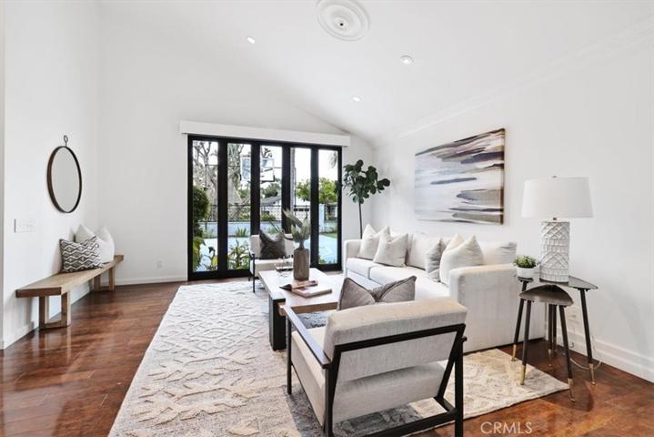 19451 Surfdale Lane, Huntington Beach, California 92648